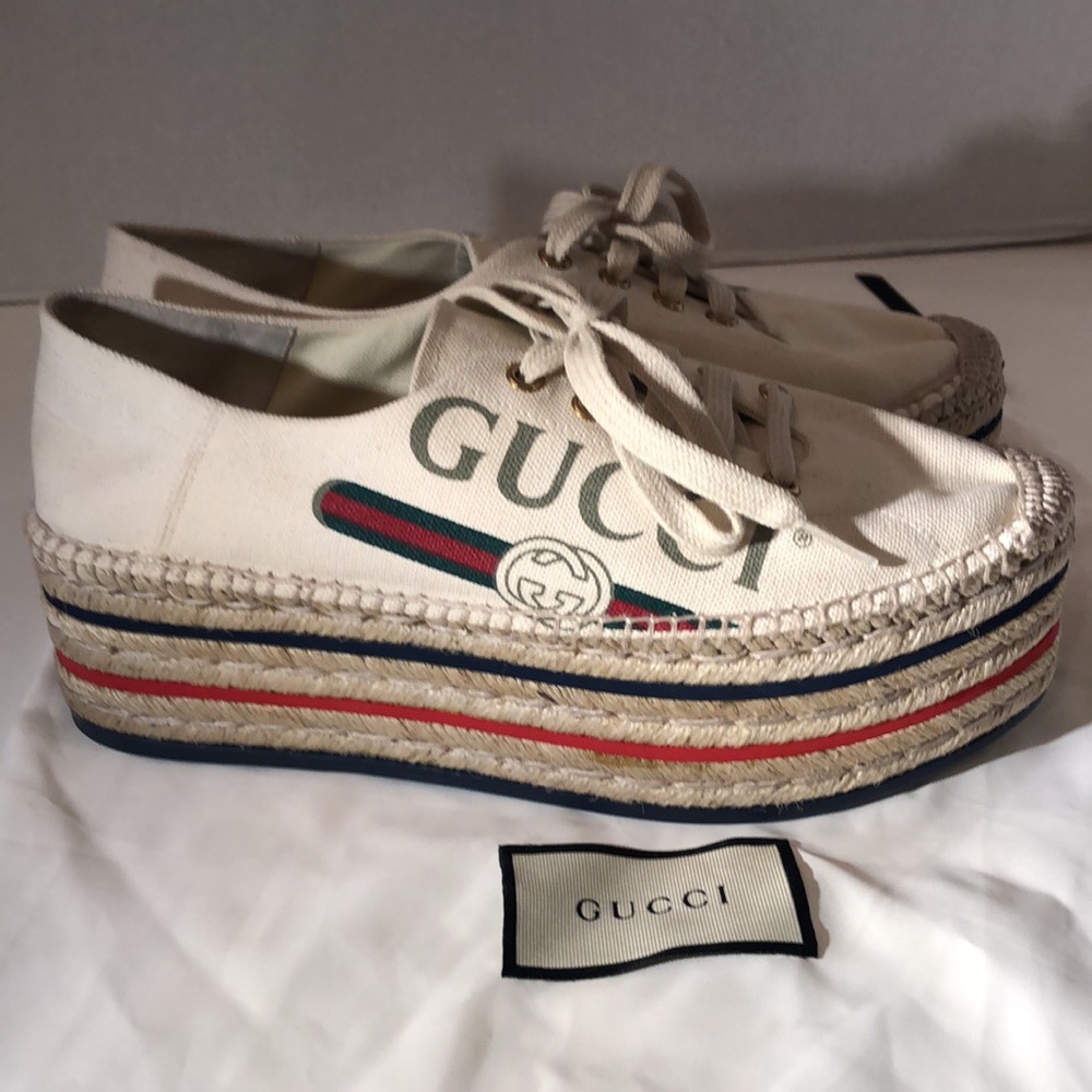 100% Authentic Gucci Woman’s Shoes 🌺